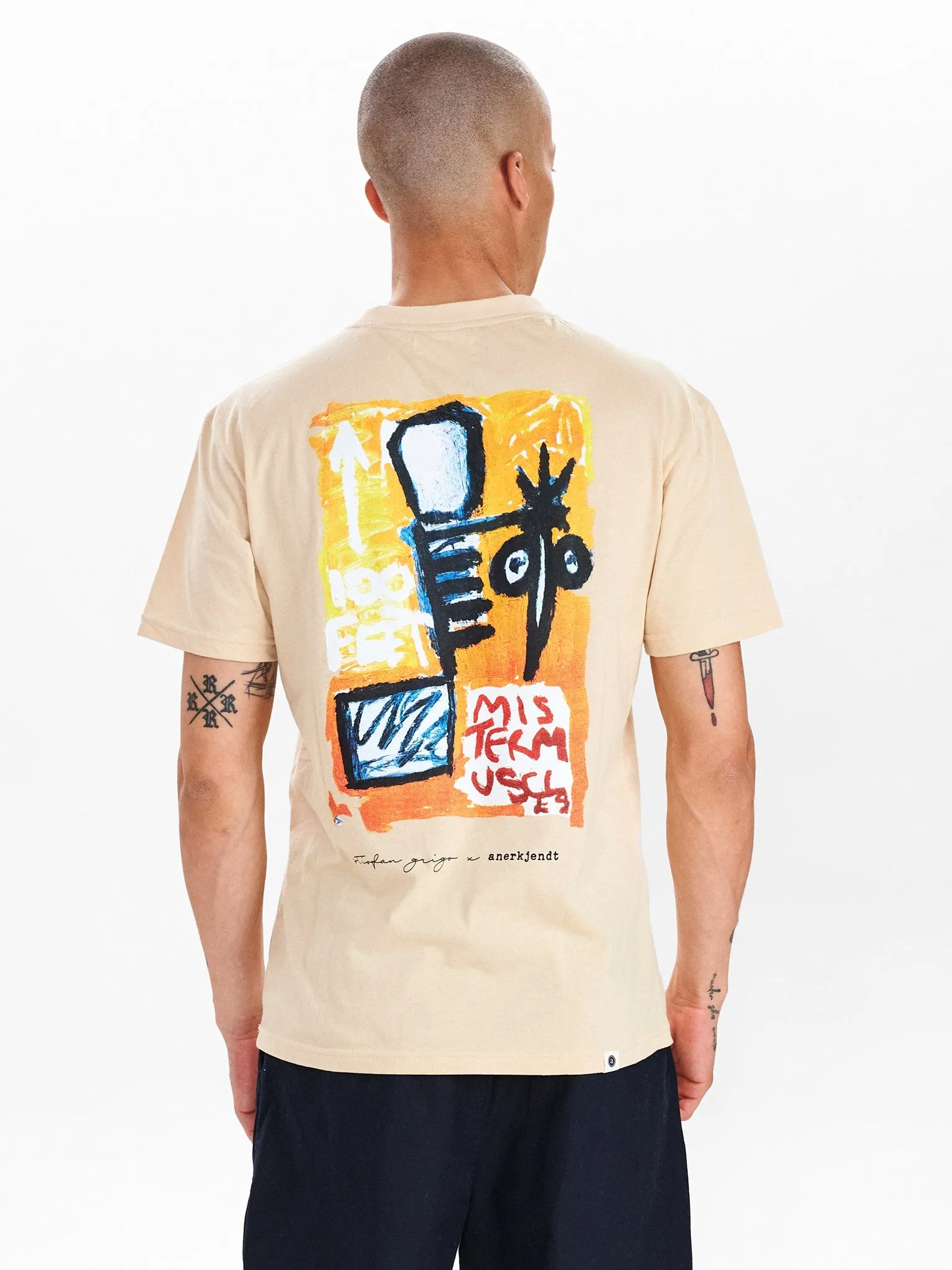AKKIKKI STIOFAN - A TEE  - Brown Rice
