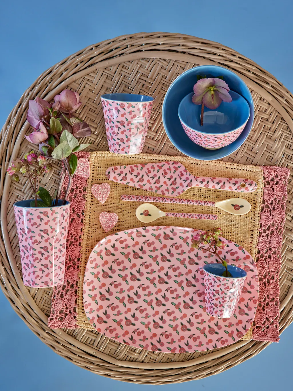 Medium Cup - Rose is a Rose Print